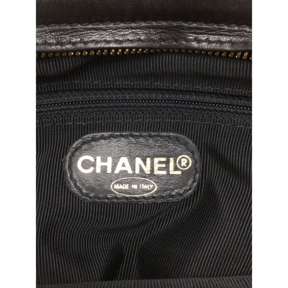 Chanel Matelasse Cocomark Leather Handbag - Picture 5 of 6